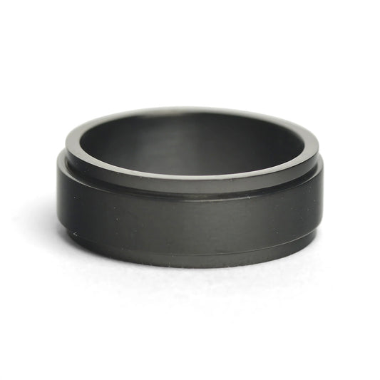 Black Enamel Spinner Centre Ring